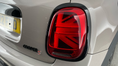 MINI Hatchback 2.0 Cooper S Sport 5dr Auto [Comfort/Nav Pack] Petrol Hatchback